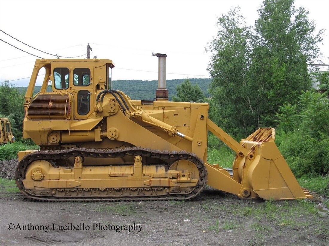 più grande caricatore cingolato di Komatsu pale cingolate Komatsu D155S 4158_big