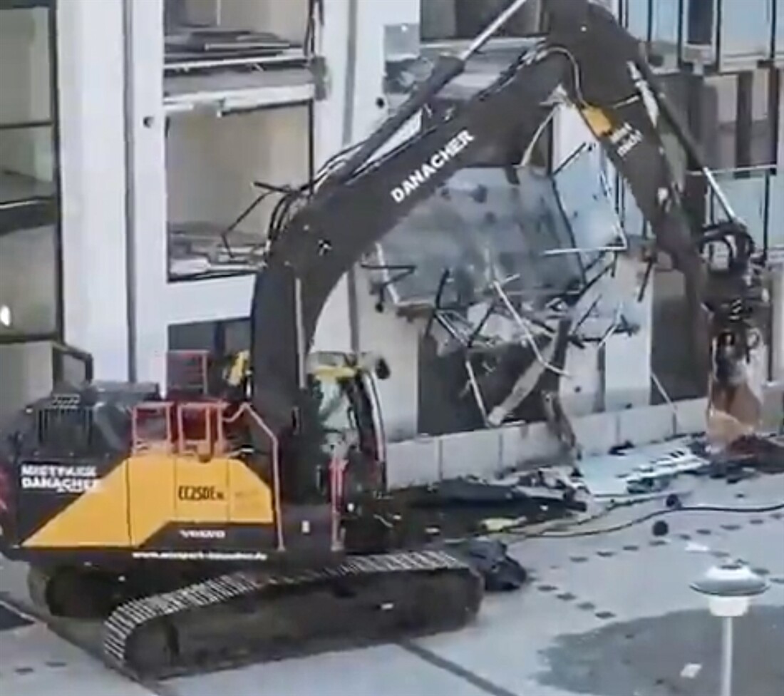 Digger operator goes on rampage