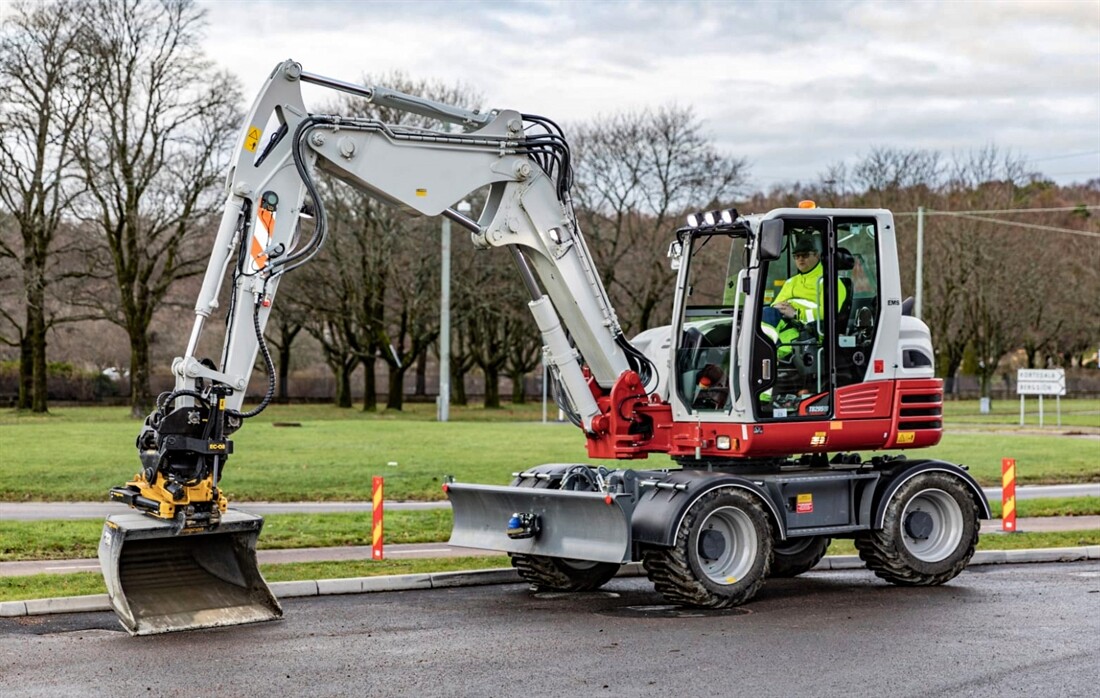 Engcon Ready option for Takeuchi digger