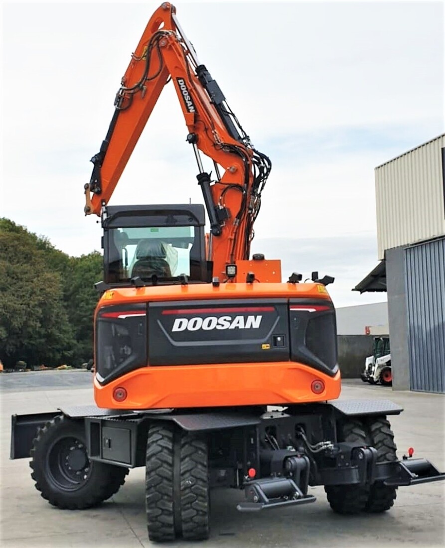 New Doosan 10-Tonner Video Action