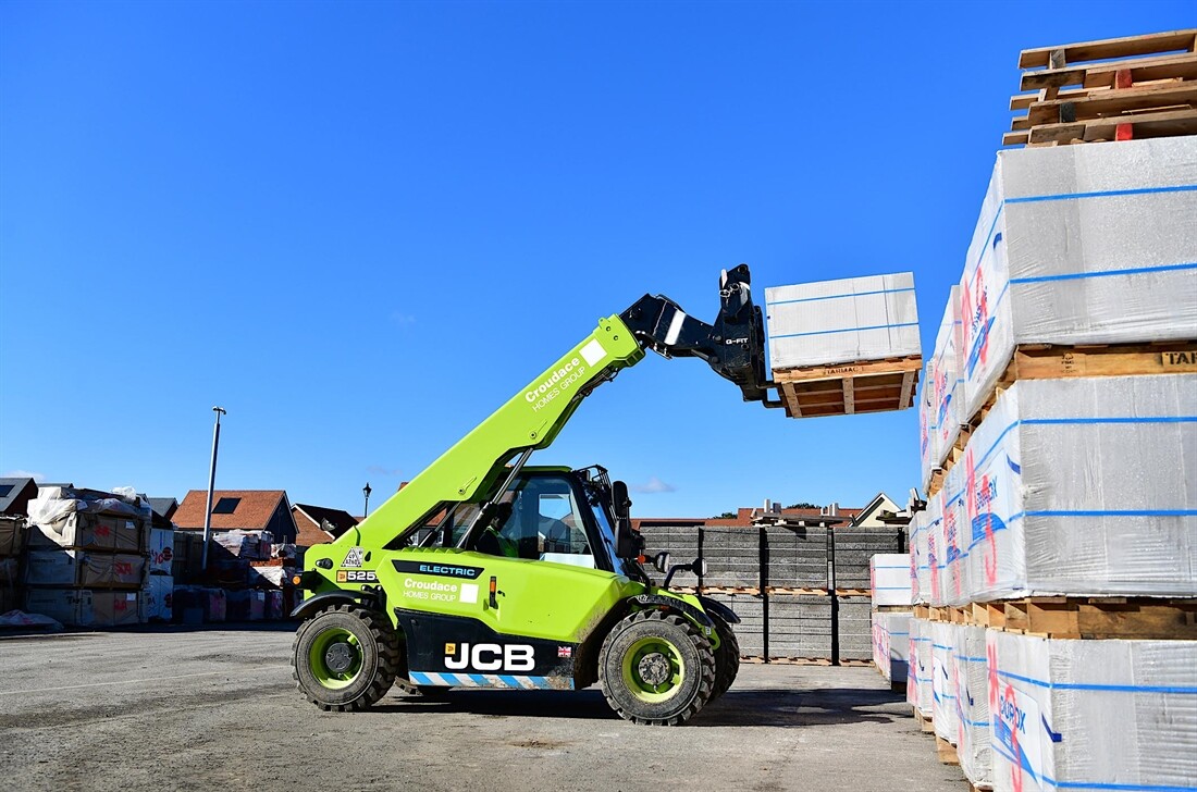 Croudace Homes electric JCB Loadall