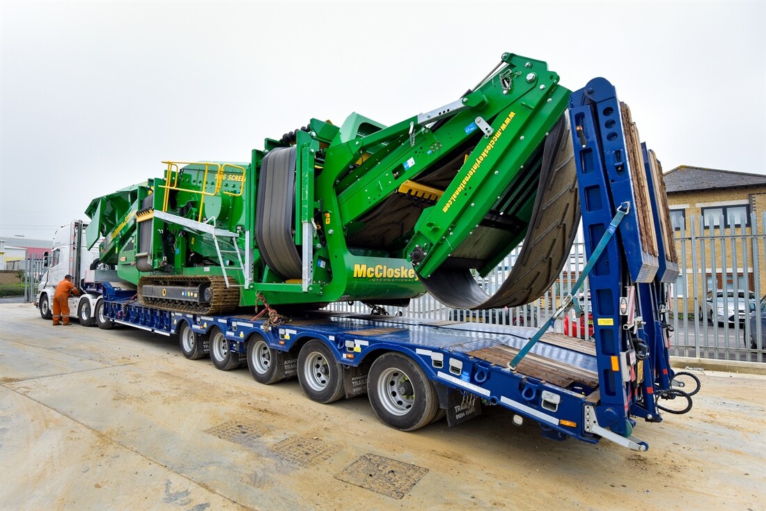 Crushing Trailer