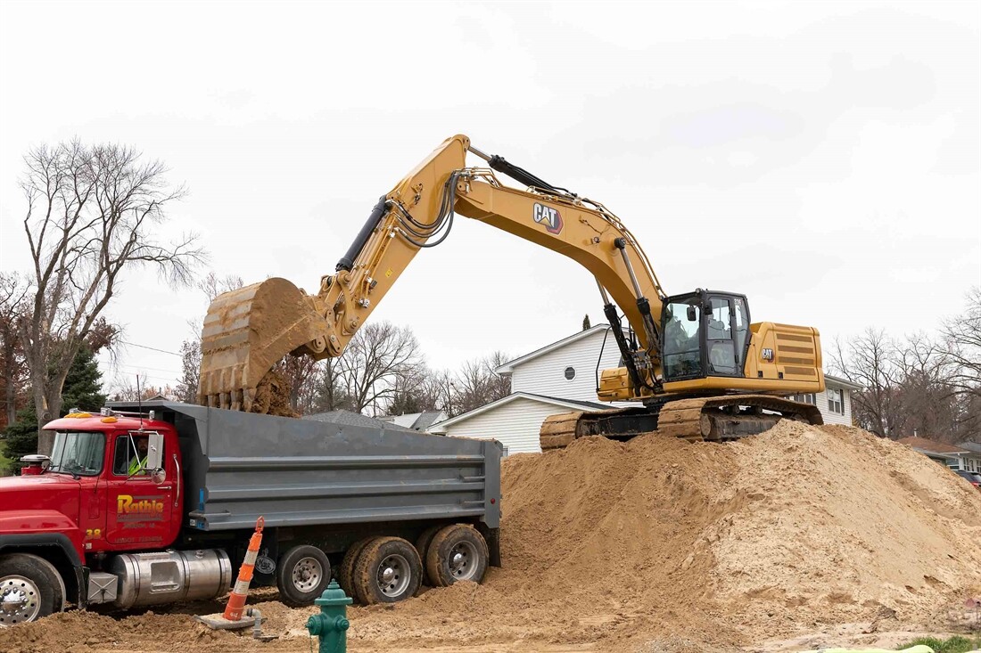 New Cat 336 and 340 hydraulic excavators