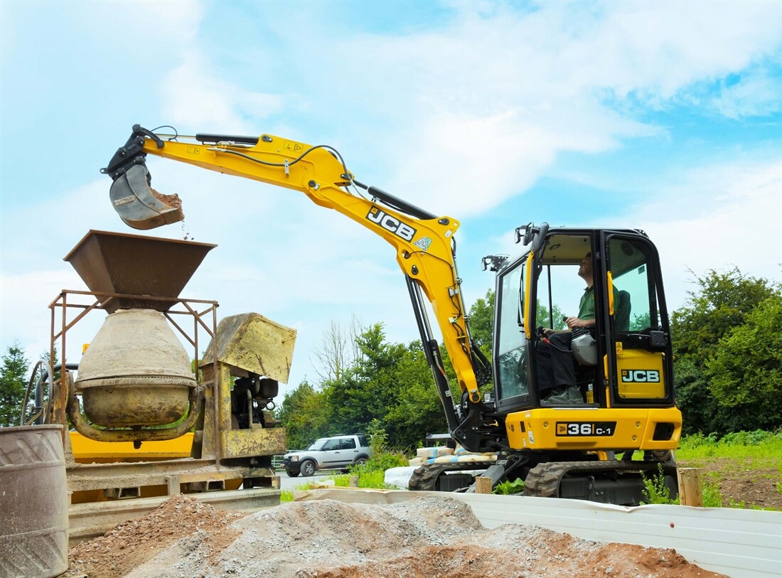 Land Rover specialist's new JCB mini-excavator