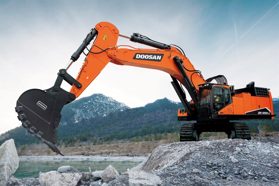 New 100-tonne class Doosan DX1000LC-7