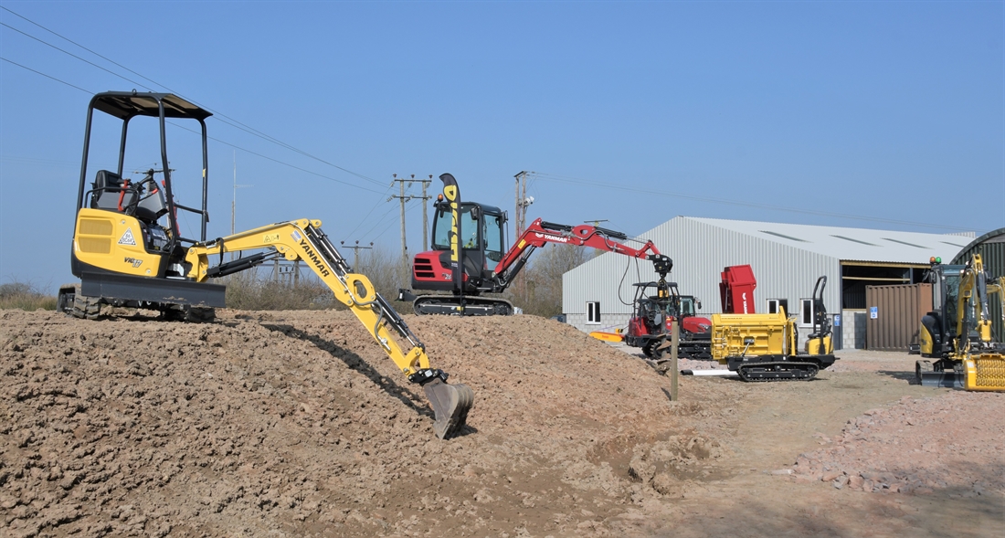 Diggers, Sunshine and Pasties!