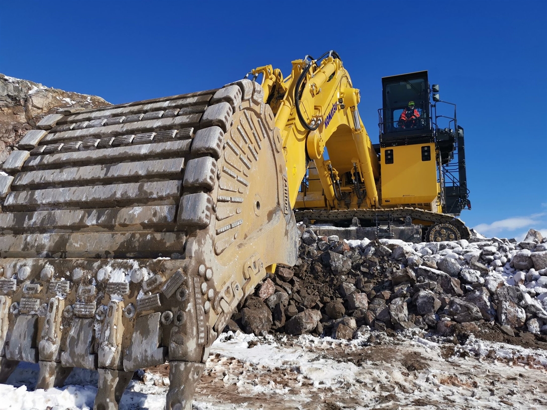 Komatsu on the Rocks in Finland