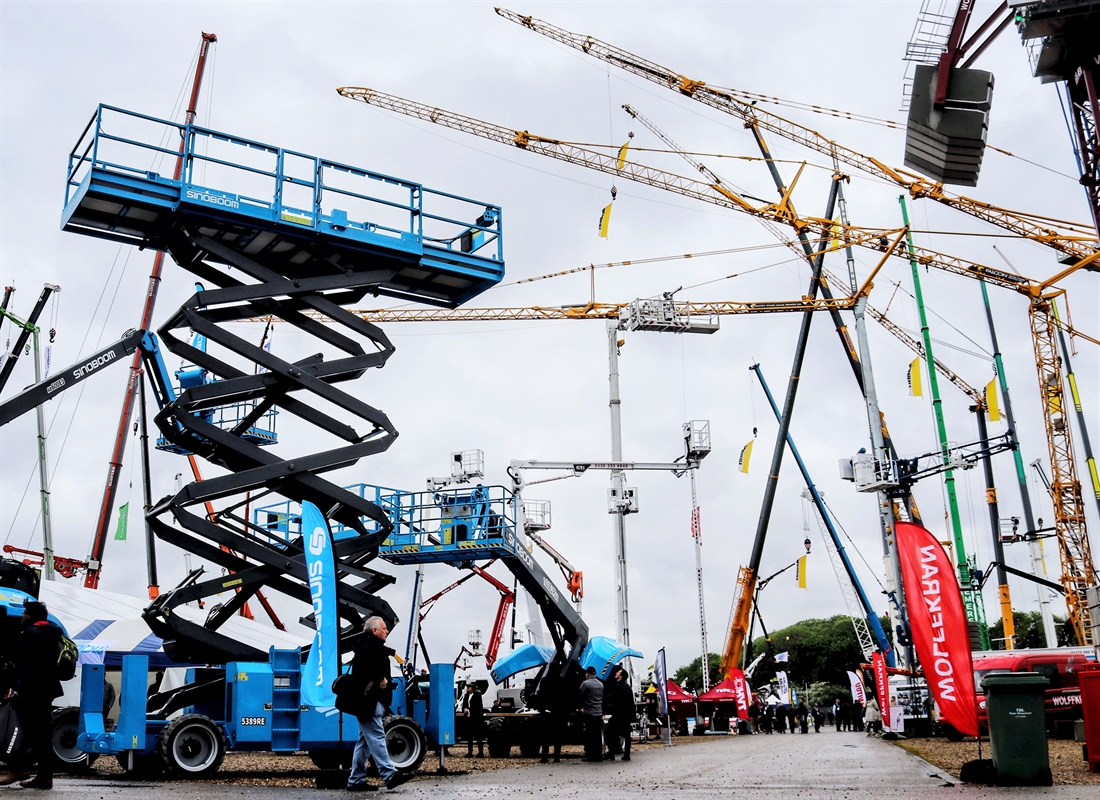 Machinery Show Reaches for the Sky