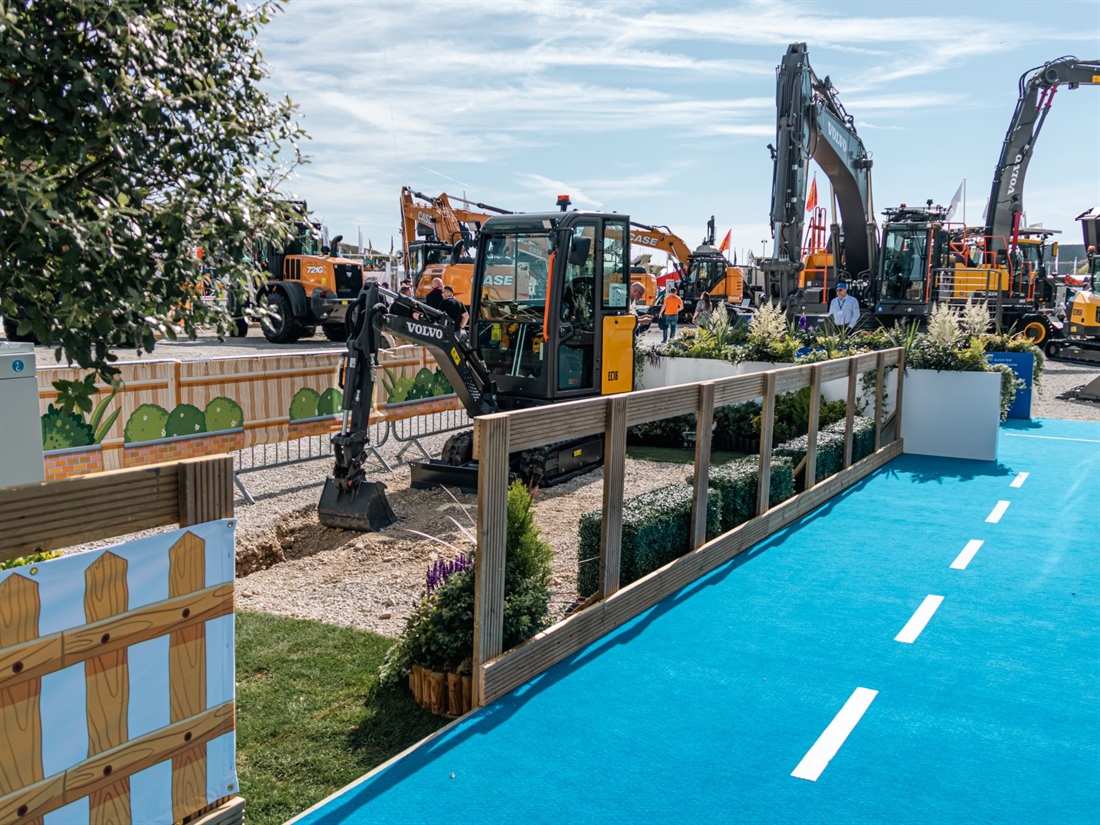 Electric Village was the Star for SMT GB at Hillhead