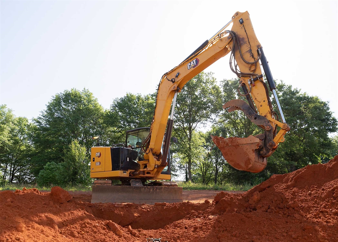 Ease of Use technology on Cat's 6- to 9-tonne excavators