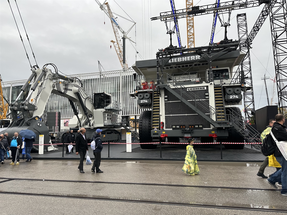 In the Cab at Bauma with Liebherr