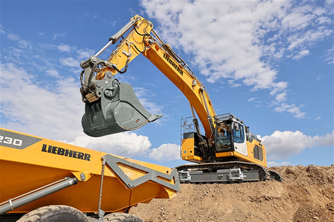 Liebherrs Hydrogen Excavator Stars at Bauma