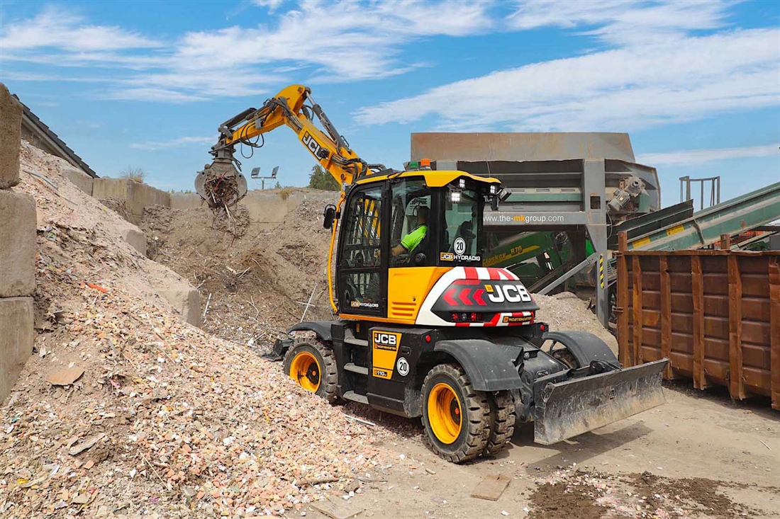 JCB Hydradigs praised by Scottish waste firm