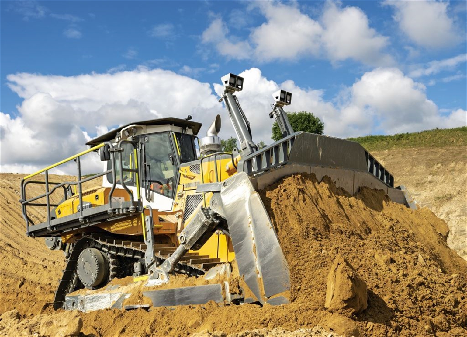 Liebherr PR766 dozer