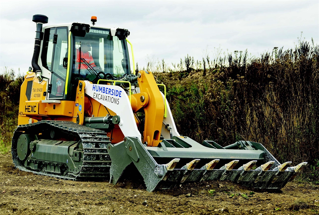 Liebherr LR636 tracked loader