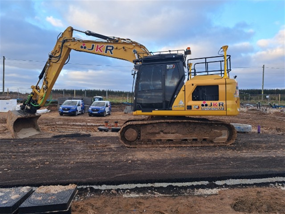 Scottish contractor gets UKs first Cat 317 excavator