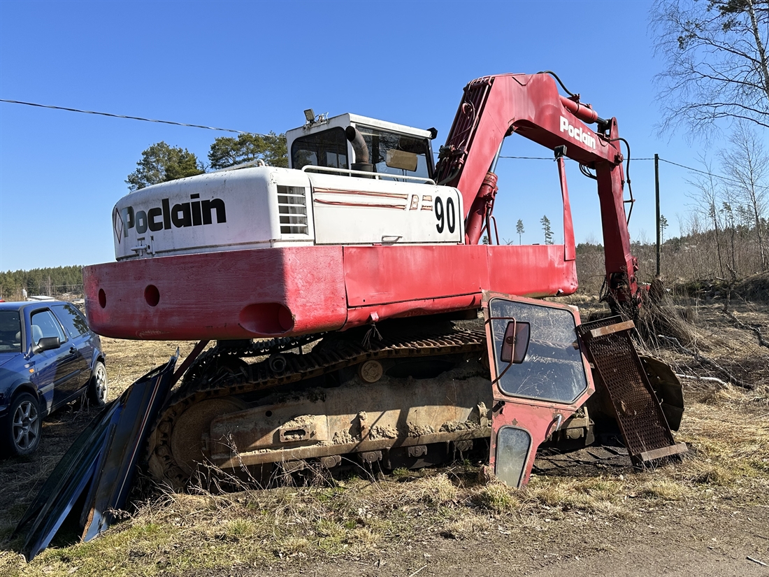 Veteran Poclain Discovered in Finland