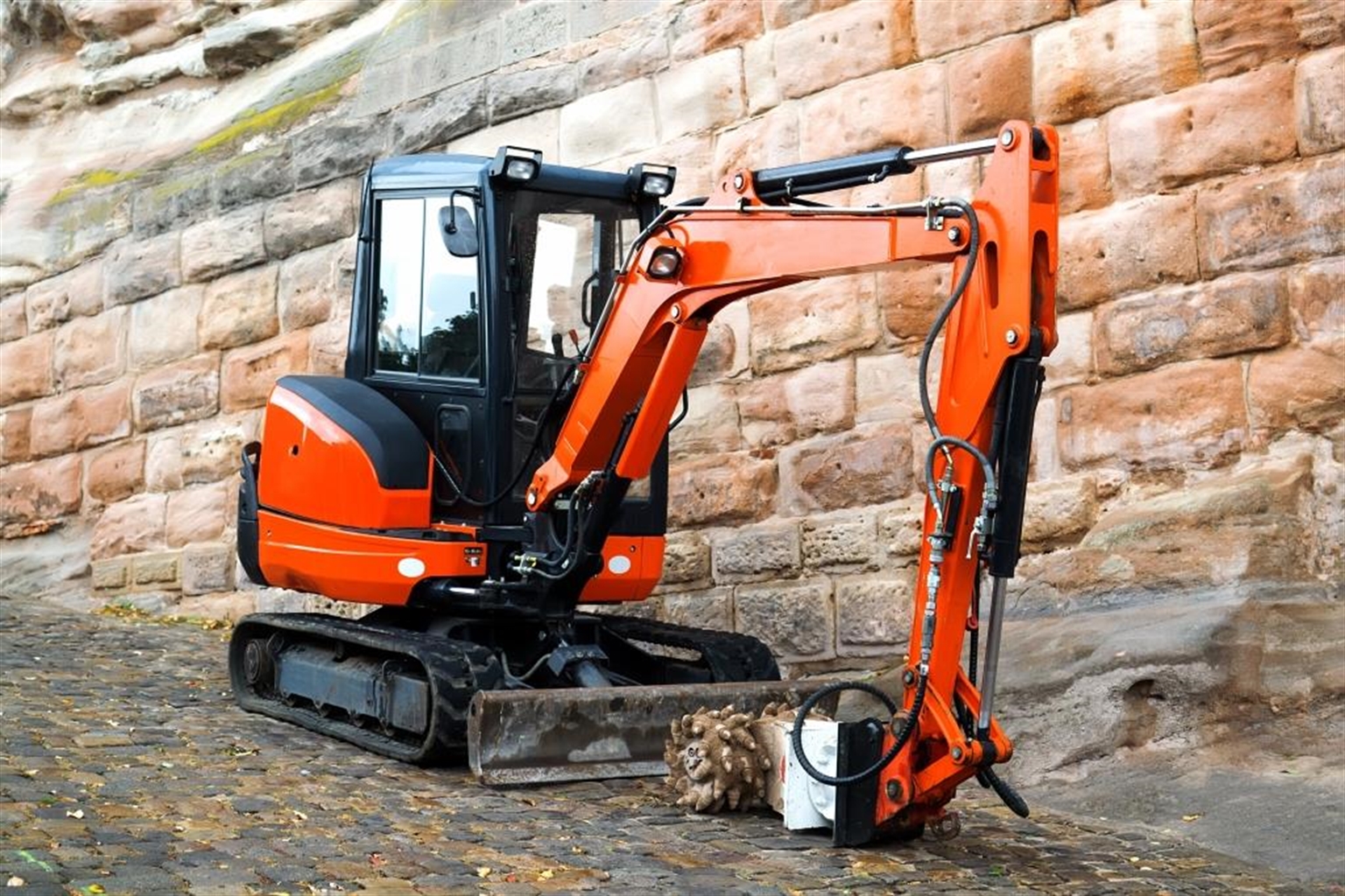 Sponsored post - Navigating Mini-Excavator Rentals: Your Comprehensive Guide