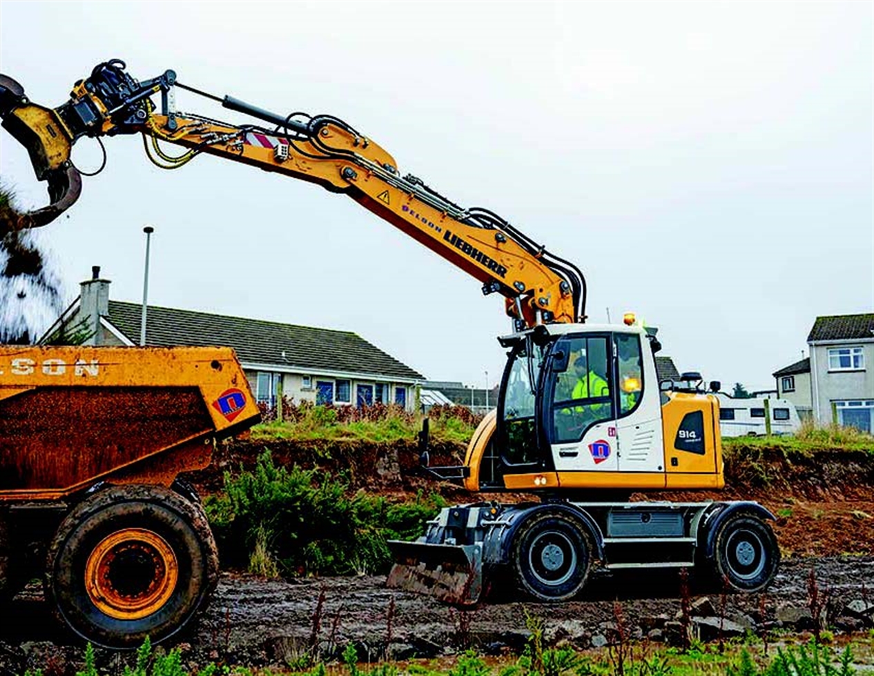 Liebherr A910 and A914 wheeled excavators on site