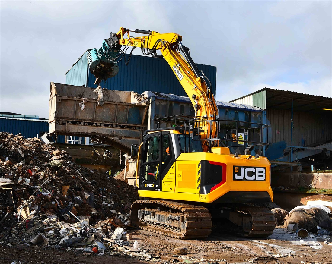 JCB 140X wastes no time for MRW