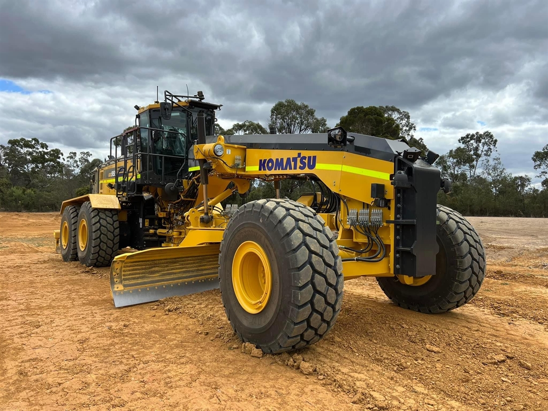 Komatsu On Grade with their Largest Motor Grader
