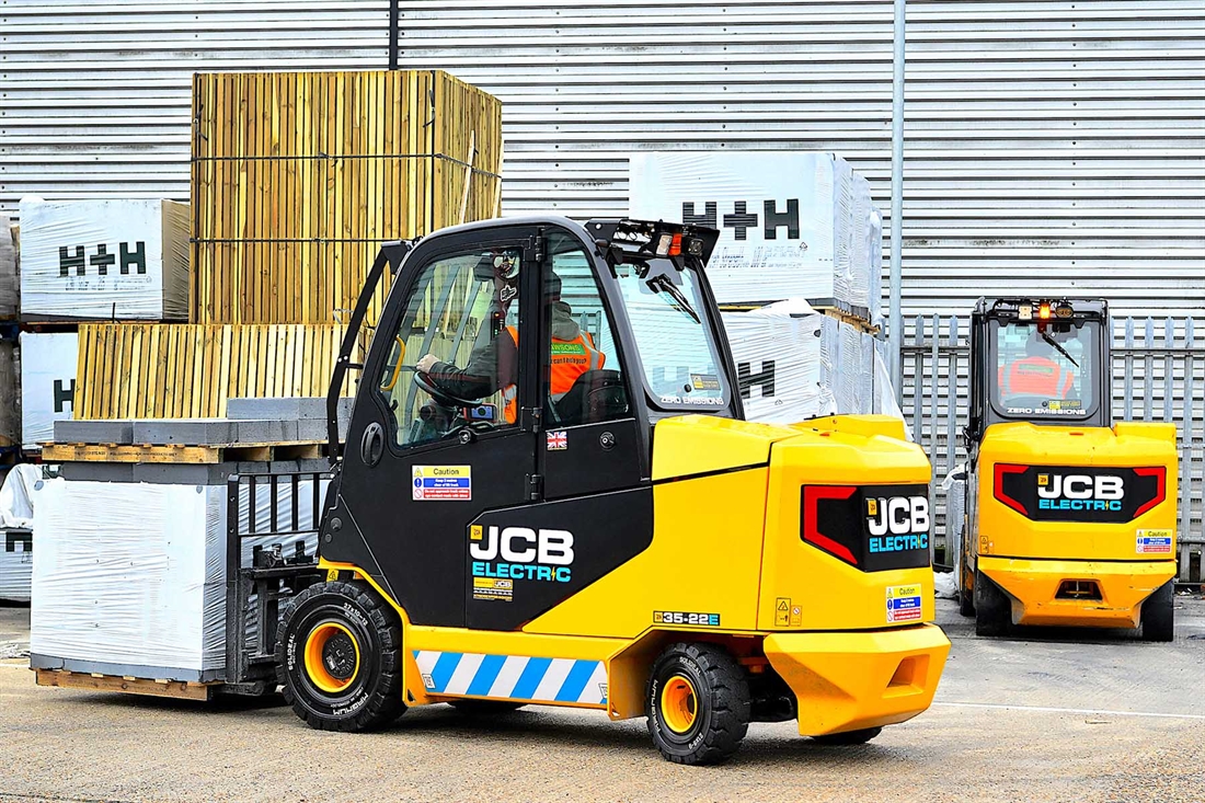 Electric JCB Teletruks for Lawsons