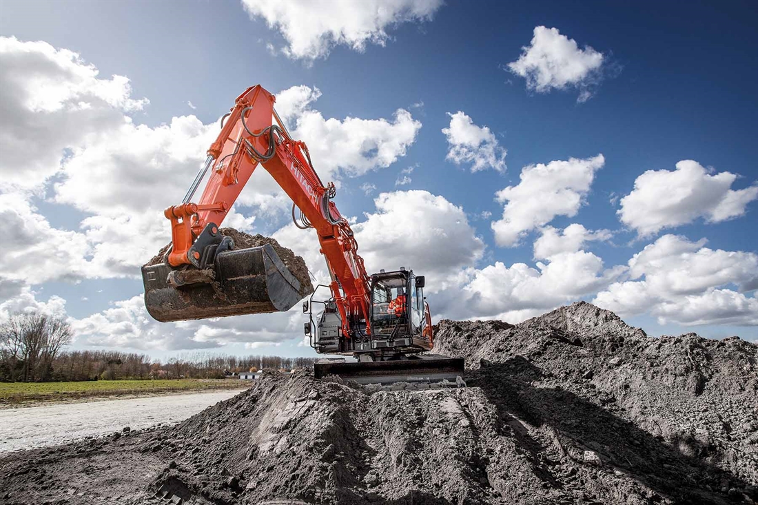 Hitachi presents Xwatch safety tech at Intermat