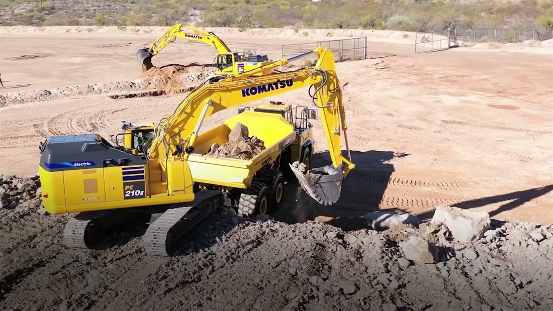 Komatsu Electric was a Hit at Hillhead