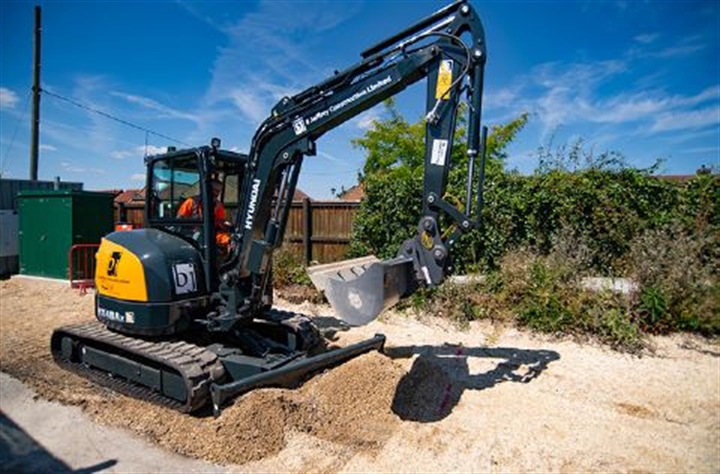 Compact HD Hyundai excavator joins B Jeffrey fleet