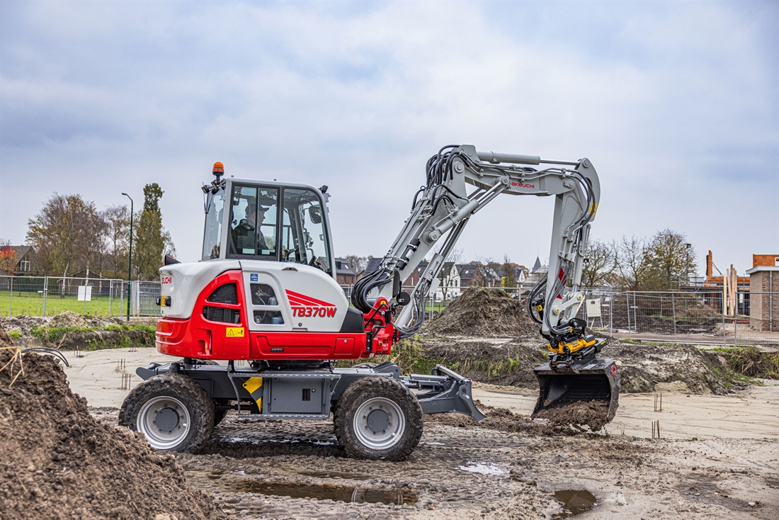 Takeuchi launch a new 7.5t wheeled excavator