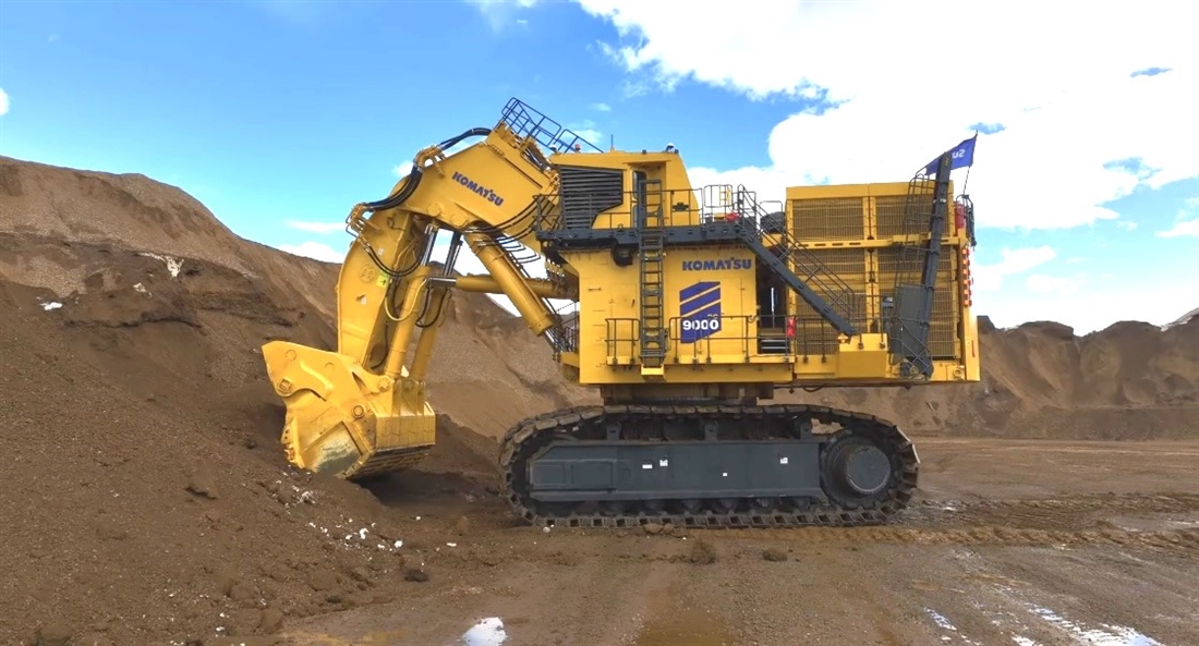 Largest Komatsu Mining Excavator Goes to Work