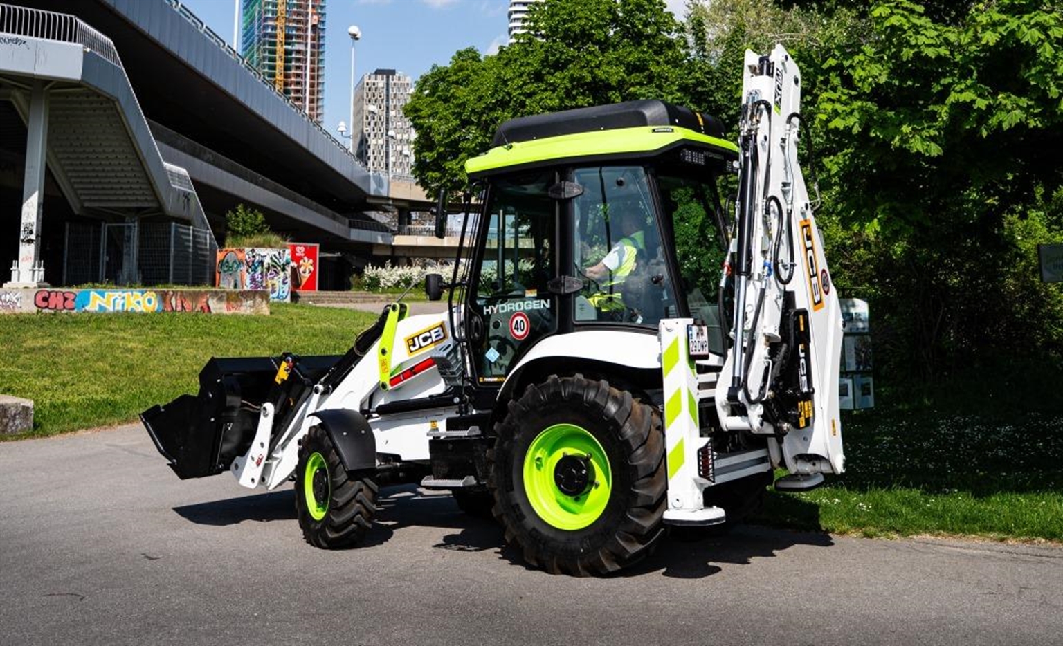 JCB secures full EU type-approval for pioneering hydrogen engine