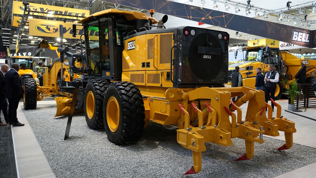 Bell Equipment Holds Official Grader Launch Event