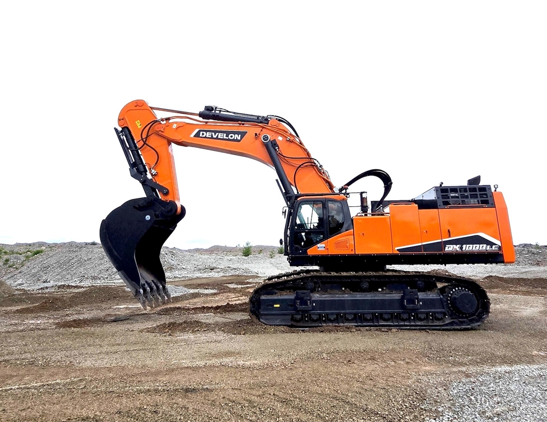 Second Develon 100 tonne excavator at Estonia mine