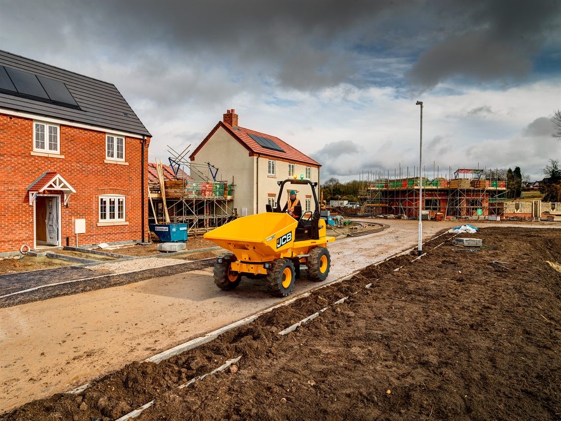 JCB delivers best in class safety with 6T SiTESAFE ROPS dumper