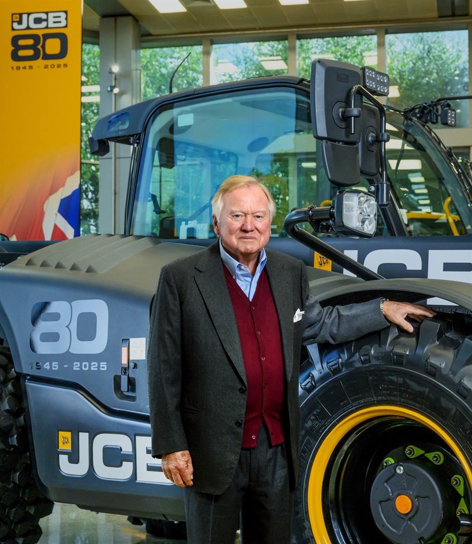 Going Behind the Scenes at JCB�s 80th Anniversary Parade