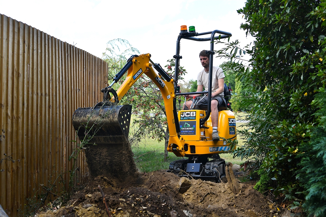 Electric JCB micro is a hit with hire customers