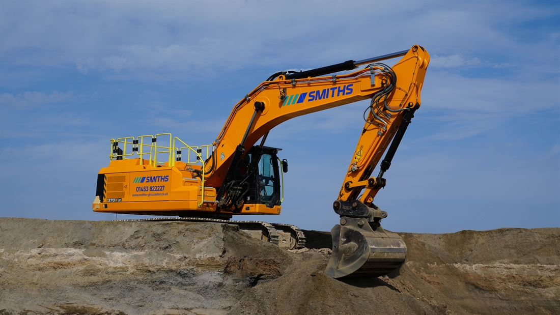 Family firm cements 40 year relationship with new JCB deal