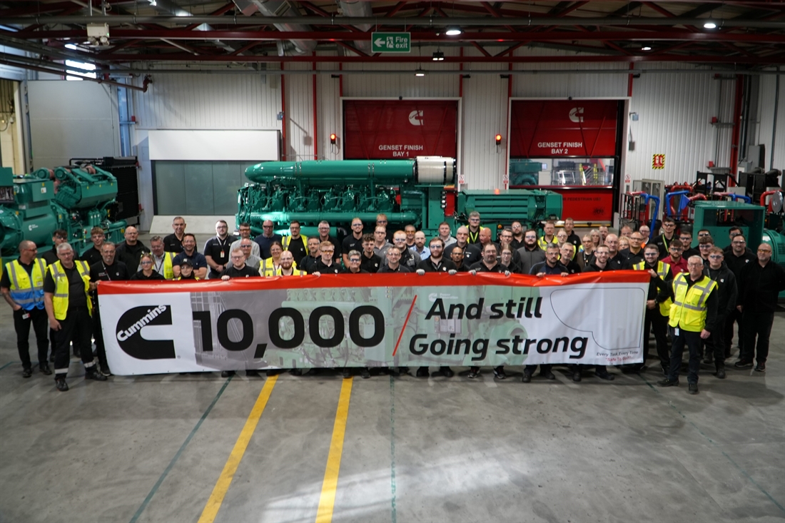 Cummins celebrates major manufacturing milestone at Daventry