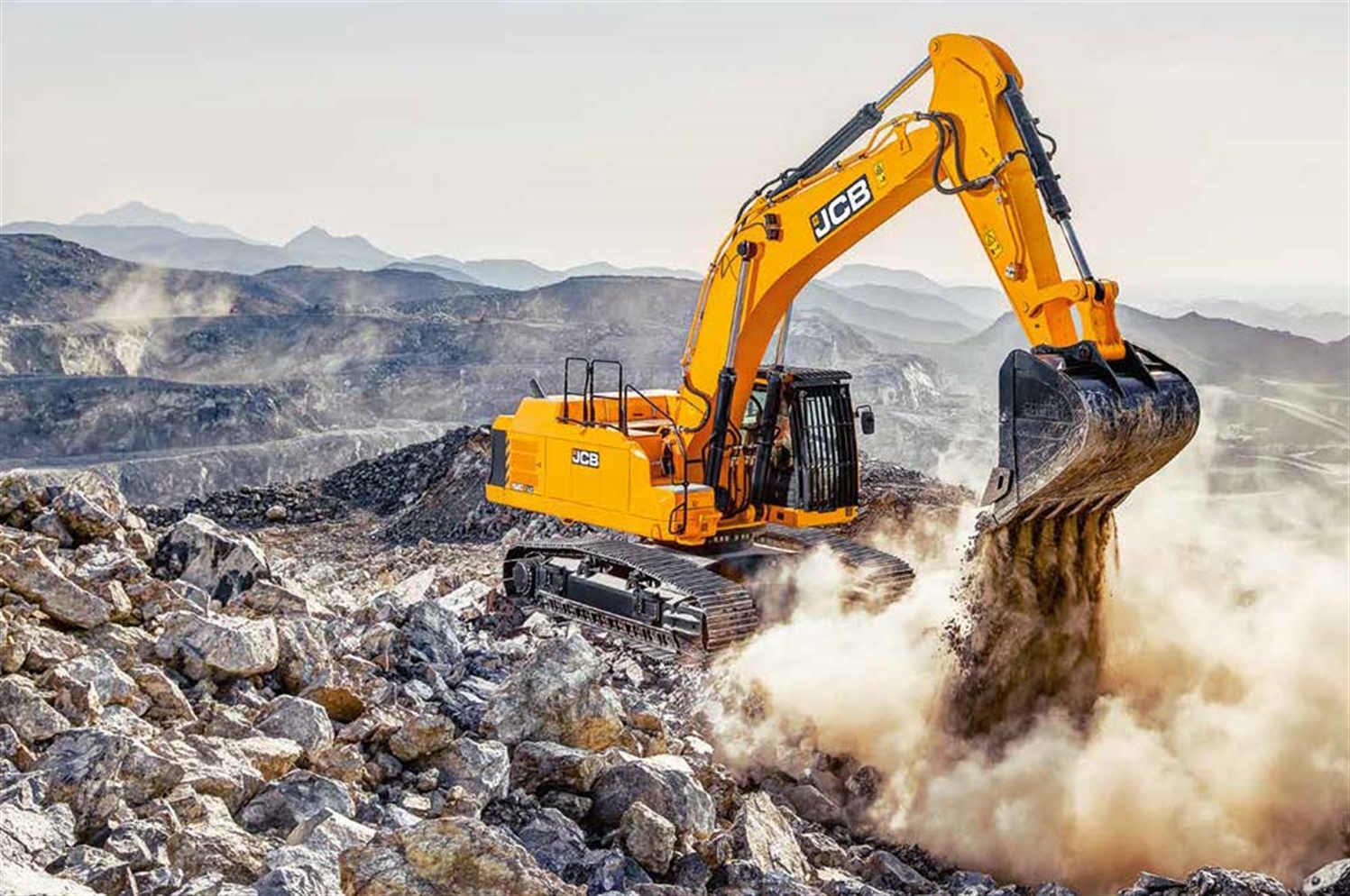 Getting to Know the New JCB 520X