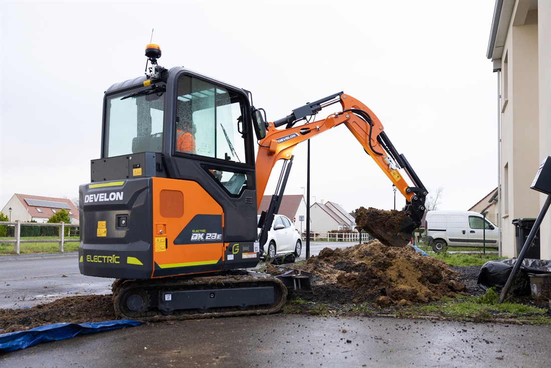 Develon launches new DX23E-7 electric mini-excavator