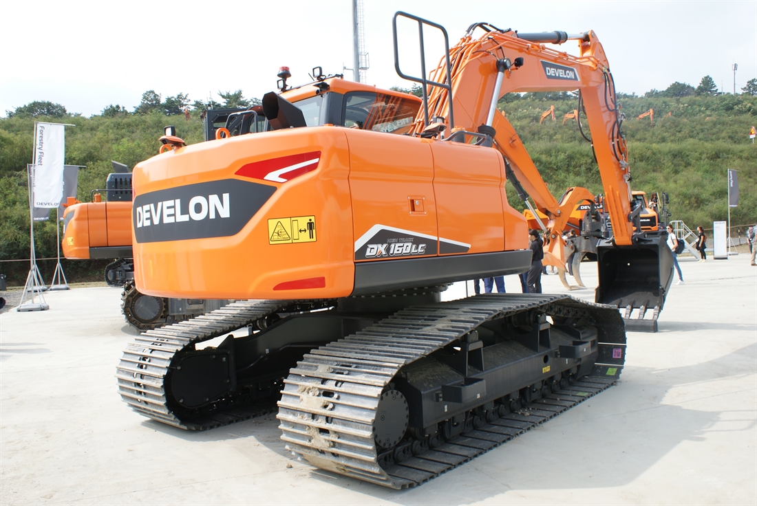 First time for new Develon Series 9 excavators at ScotPlant