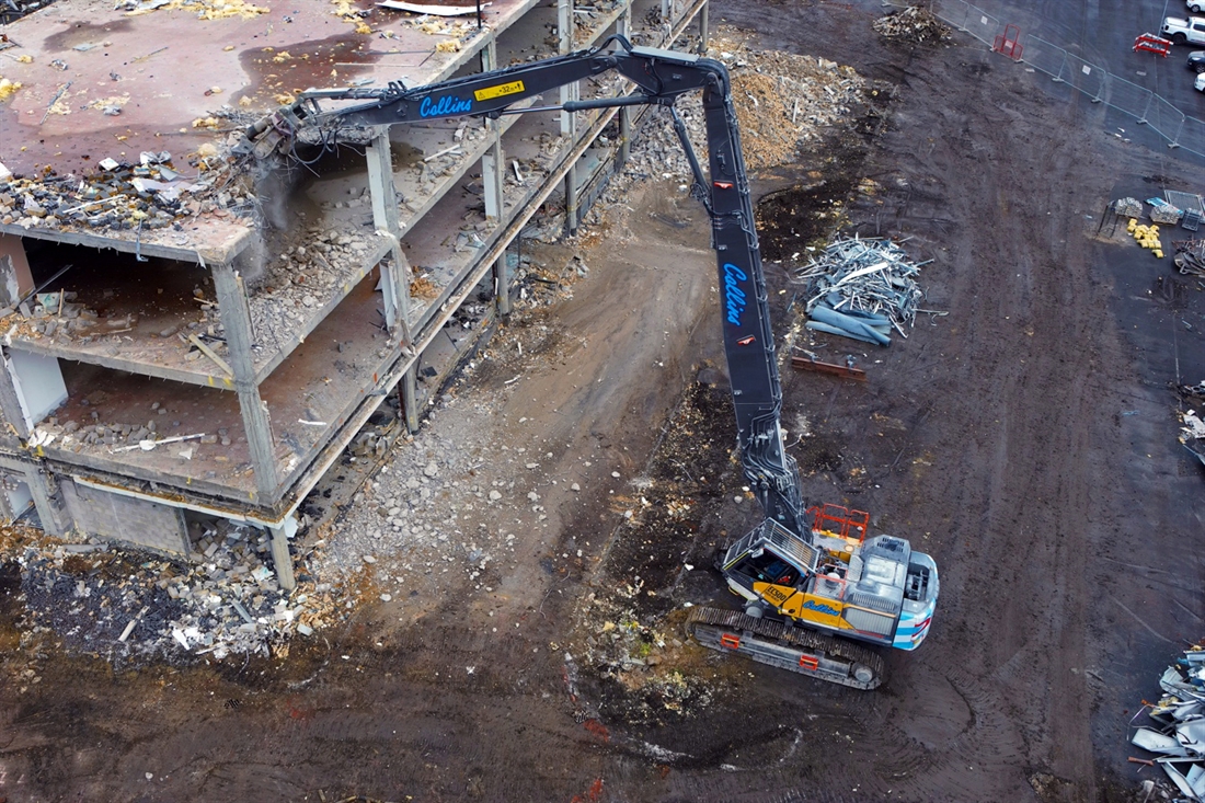SMT delivers UK's first Volvo EC500HR to Collins Demolition