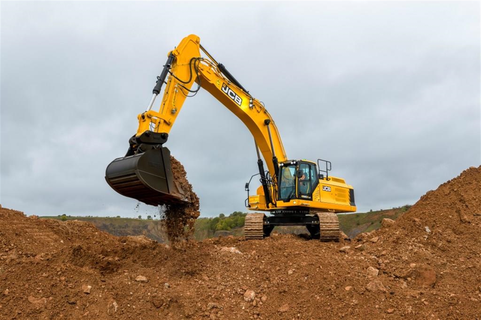 JCB launches multiple machines at UK unveil