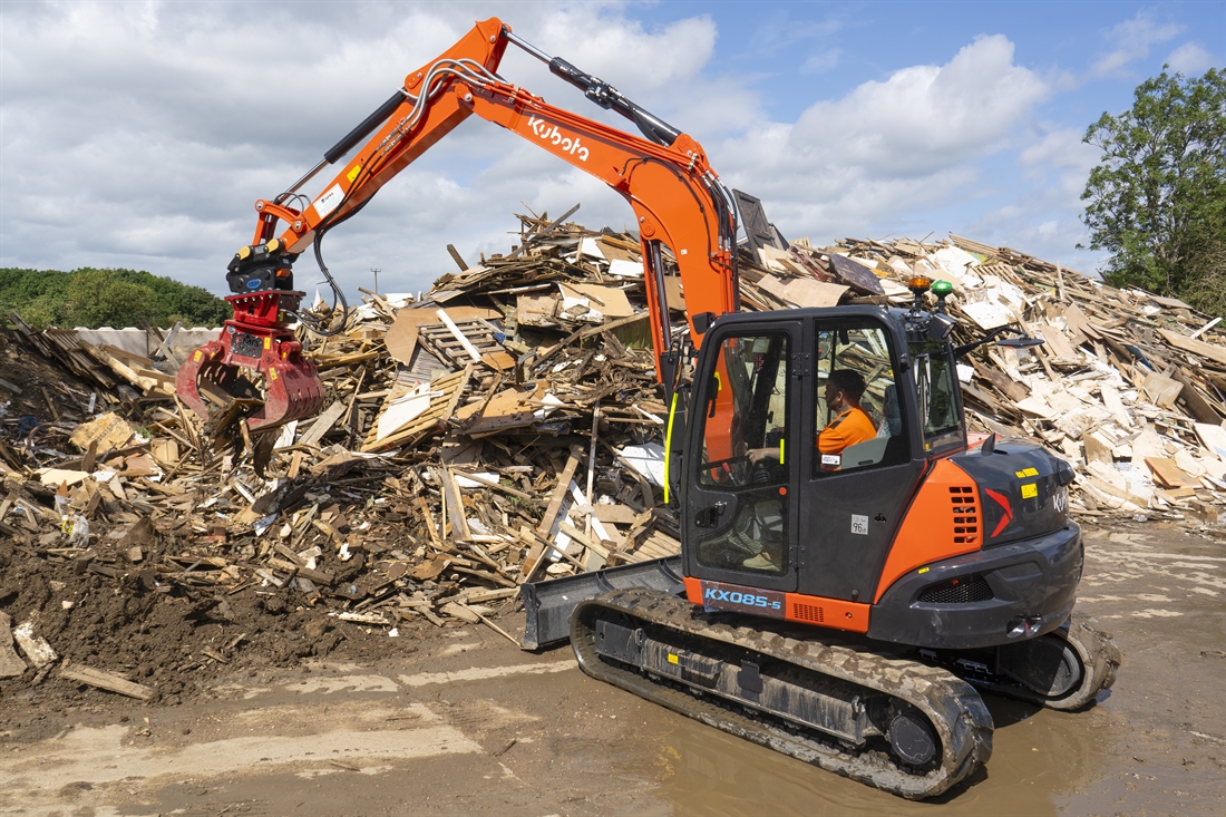 Oxford Skip Hire deploys Kubota KX085-5