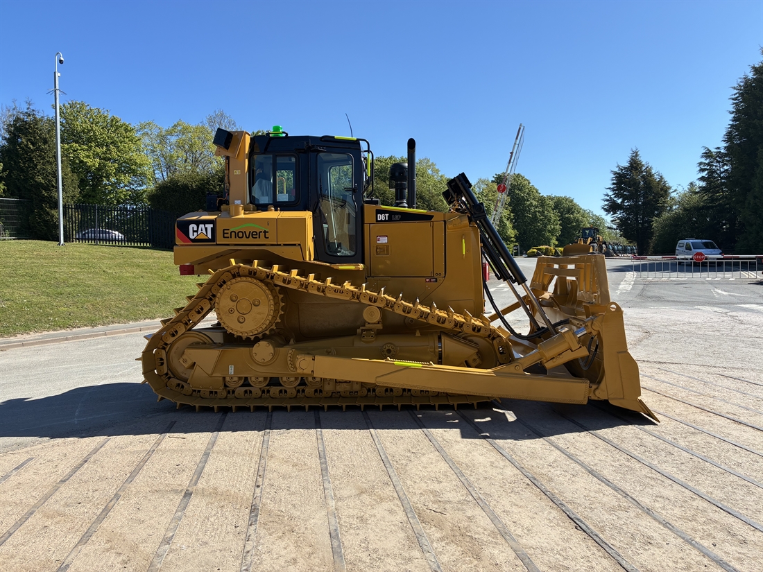 Finning returns 15 year old dozer