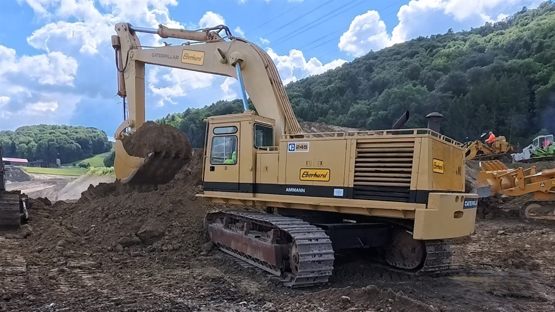 Iconic Cat 245 at Swiss Machinery Demo