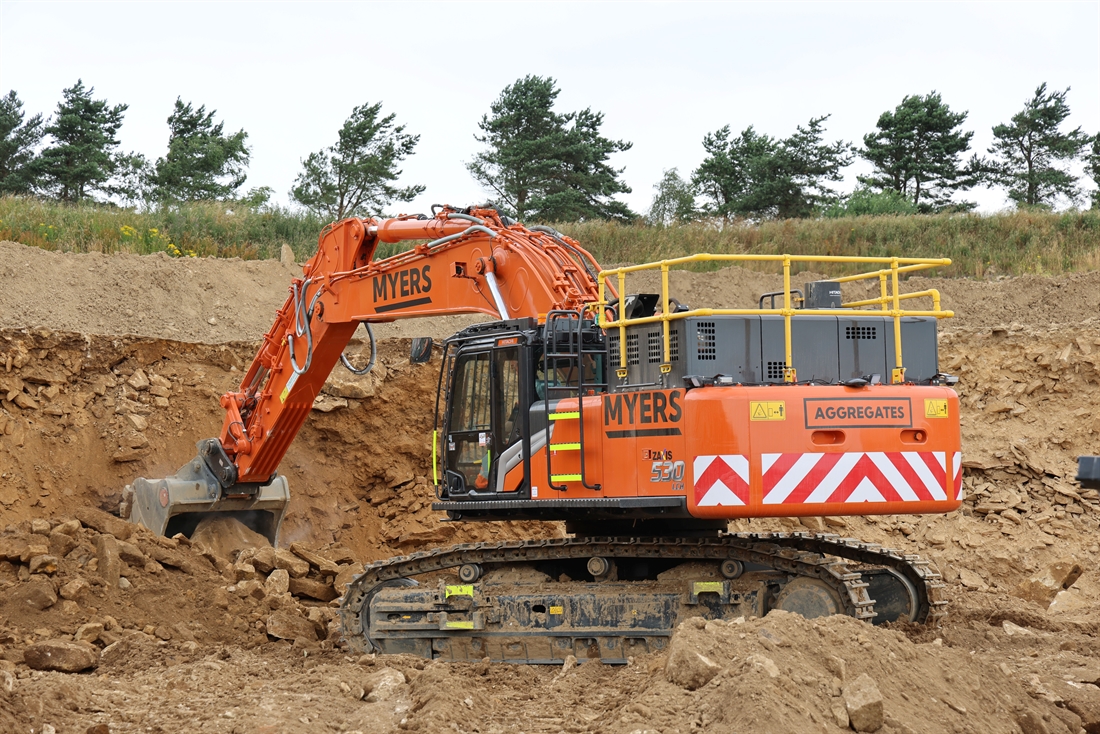 Myers Group and Johnson's of Welland acquire new Hitachis