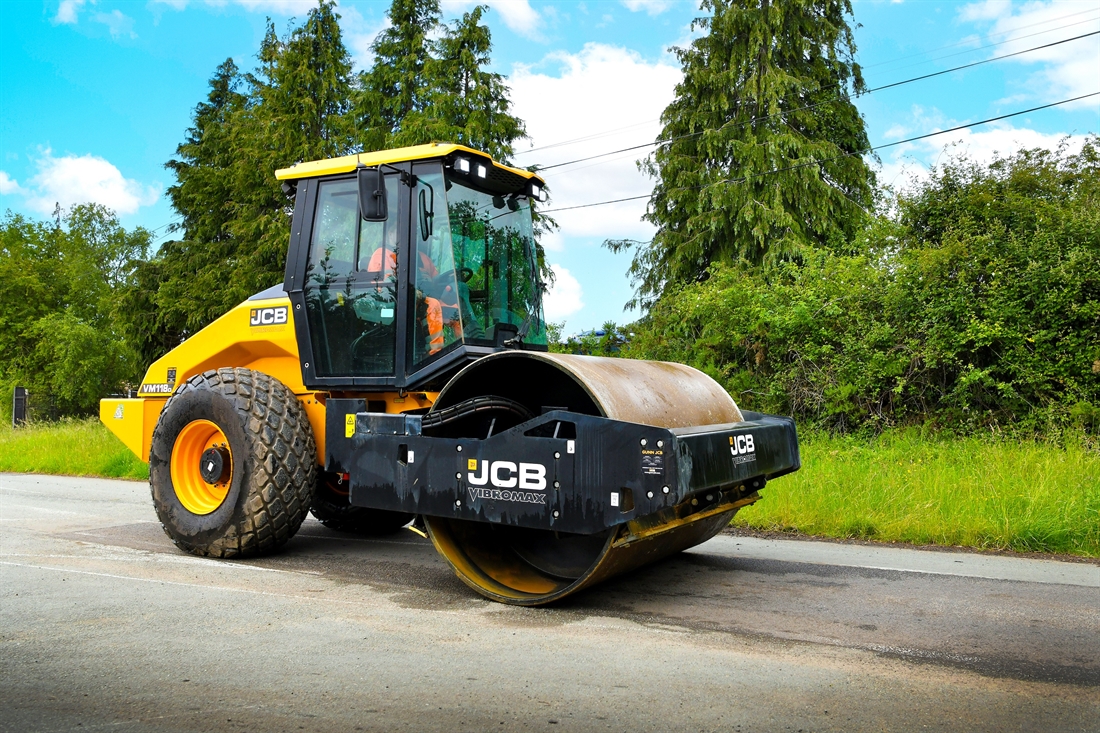 Ridgeway Rentals purchase new JCB compacts