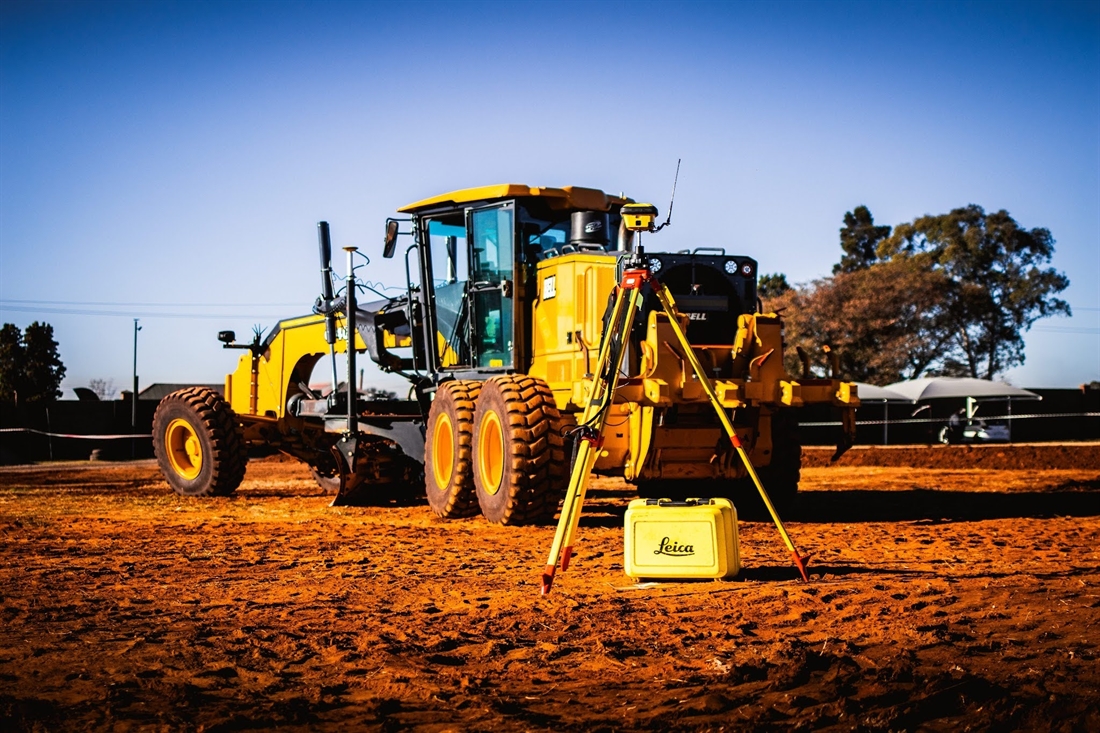 Bell motor graders utilise Leica 3D Machine Control